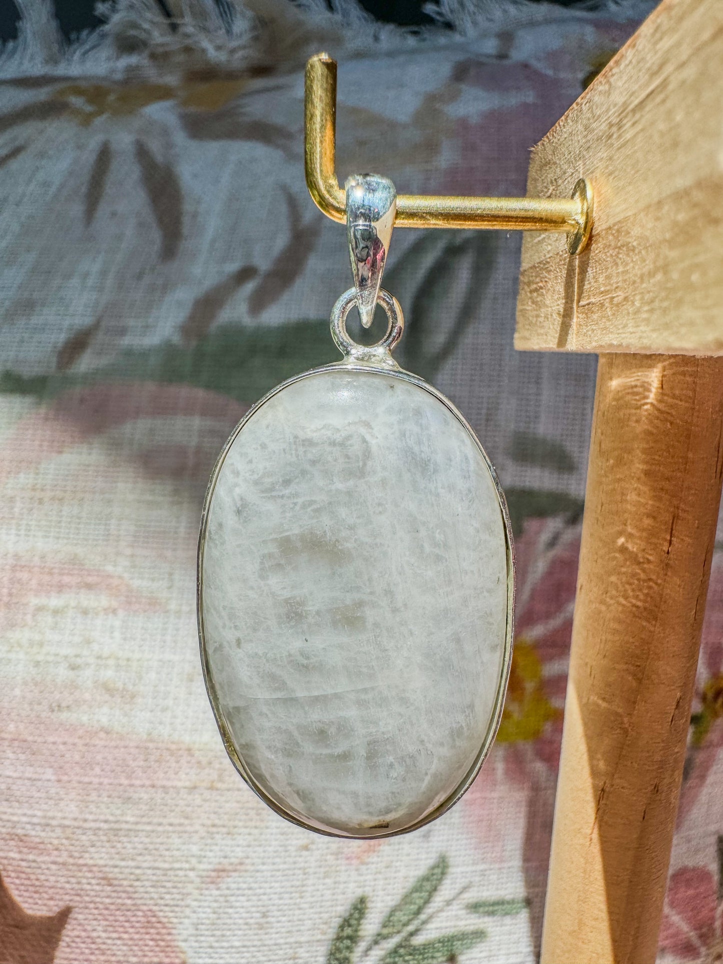 MOONSTONE PENDANT