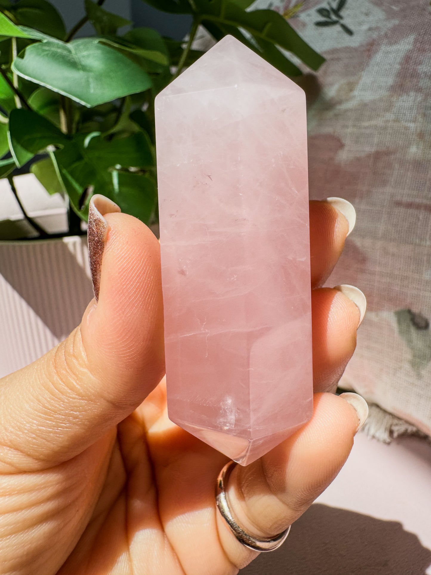 ROSE QUARTZ POINT
