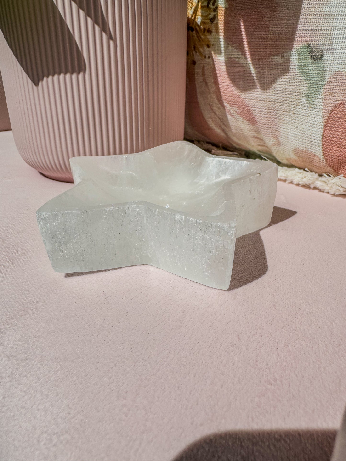 STAR SHAPED SELENITE BOWL