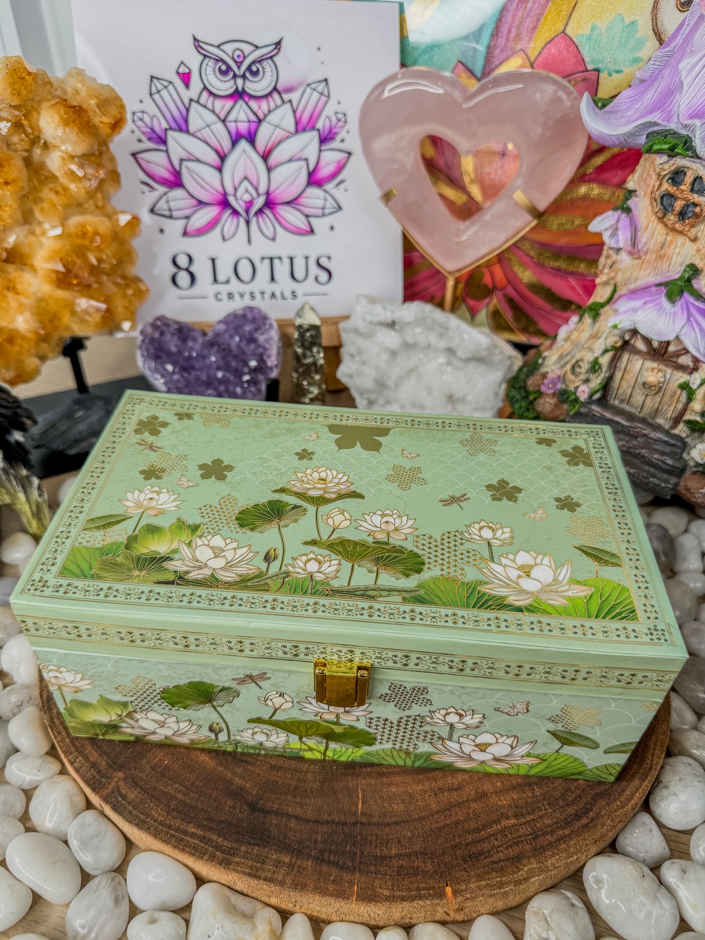 The Eight Lotus Luxe Box