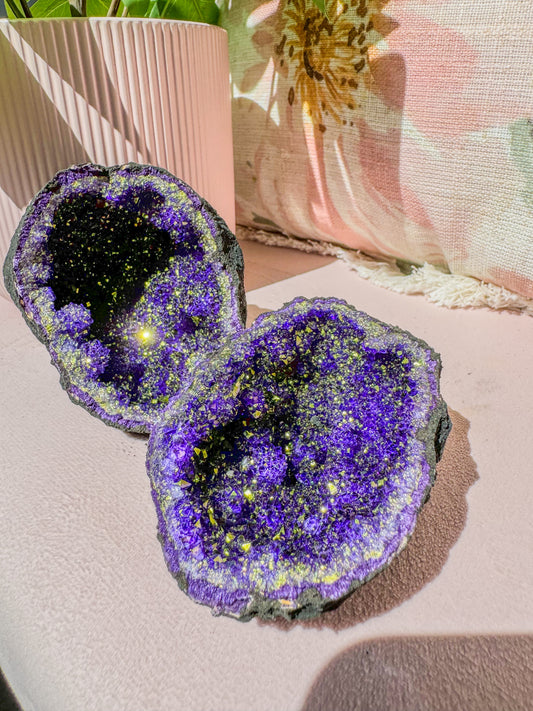 SPARKLY GEODE PURPLE