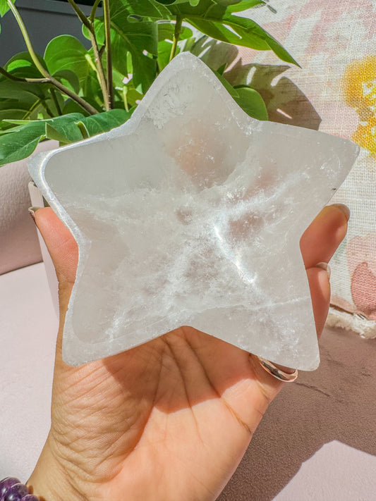 STAR SHAPED SELENITE BOWL