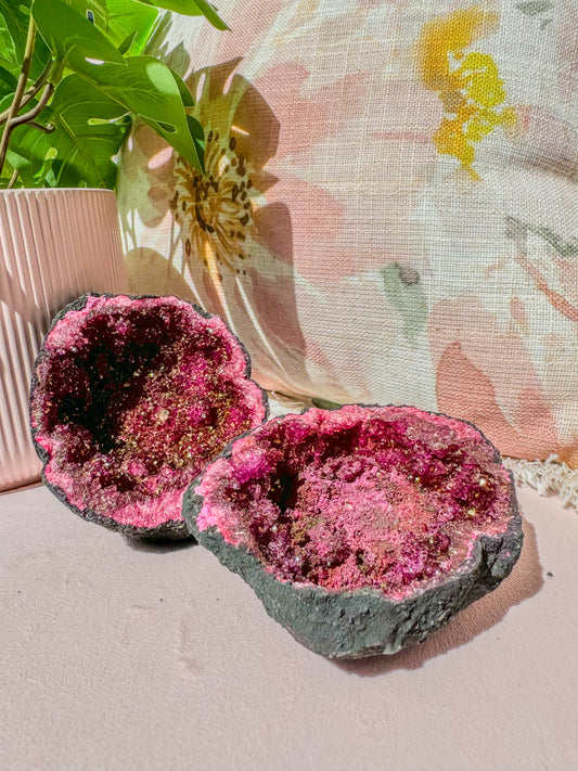 SPARKLY GEODE PINK