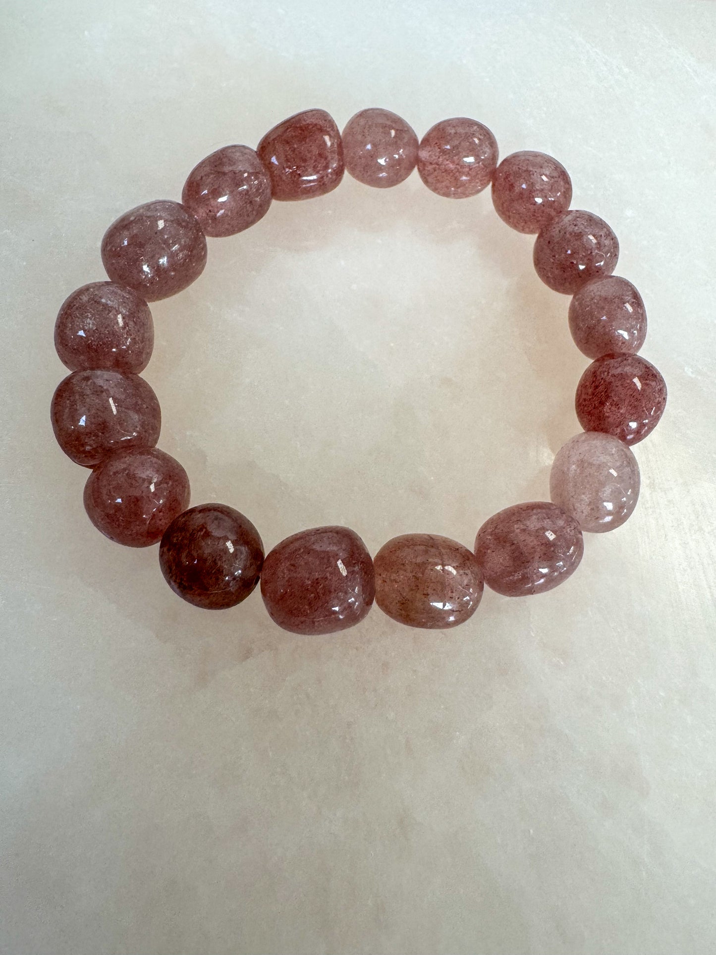 STRAWBERRY QUARTZ TUMBLE BEAD BRACELET